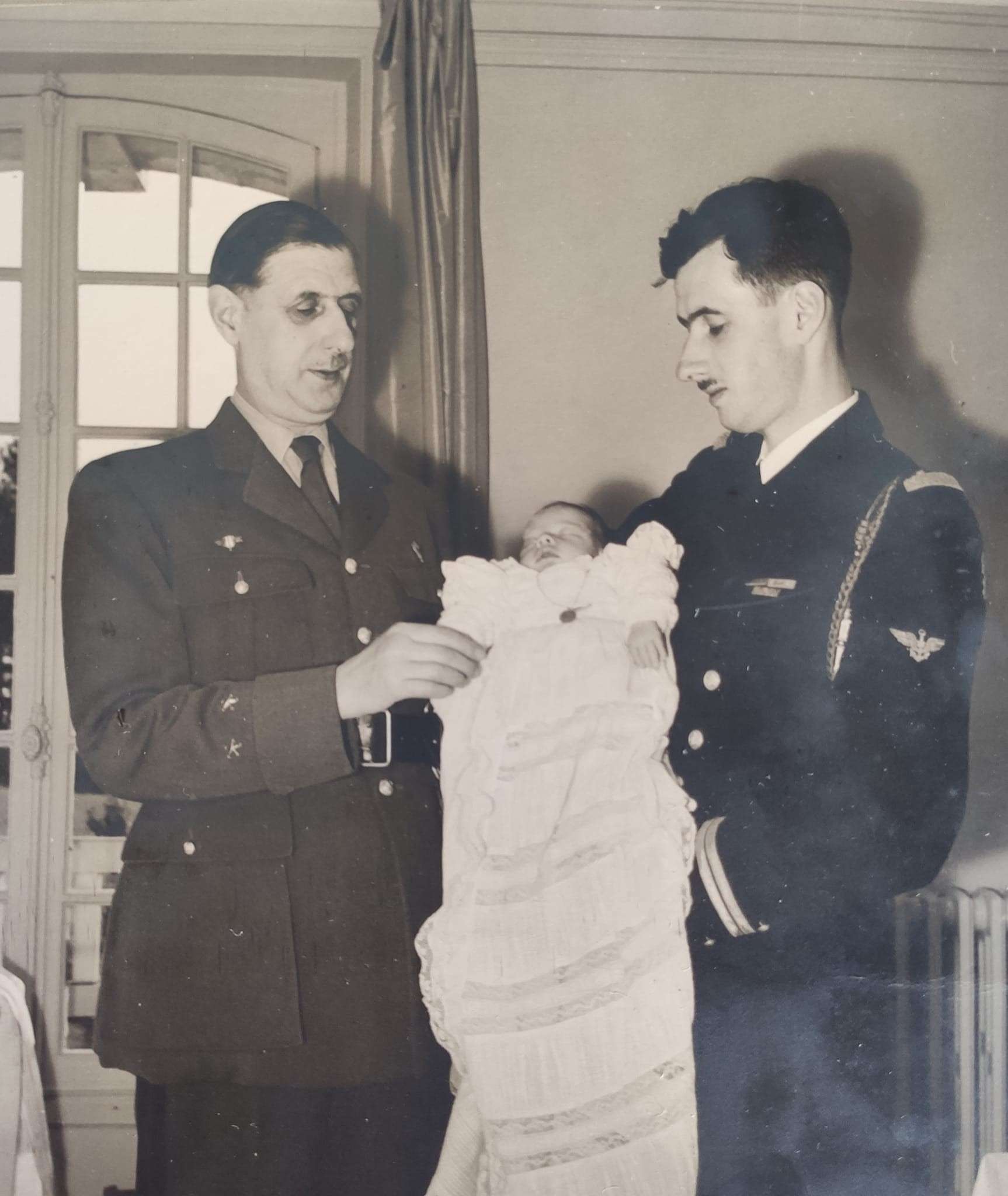 Trois générations de Gaulle 1948